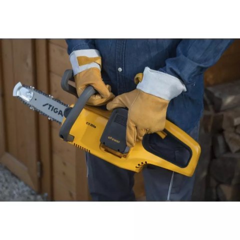 Piła łańcuchowa STIGA CS 100e 20V 4Ah 25cm lekka 3.65kg do gałęzi